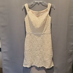 (J12) Formal dress size 8, French vanilla (off white color)